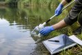 Как правильно взять пробу воды из пруда для анализа